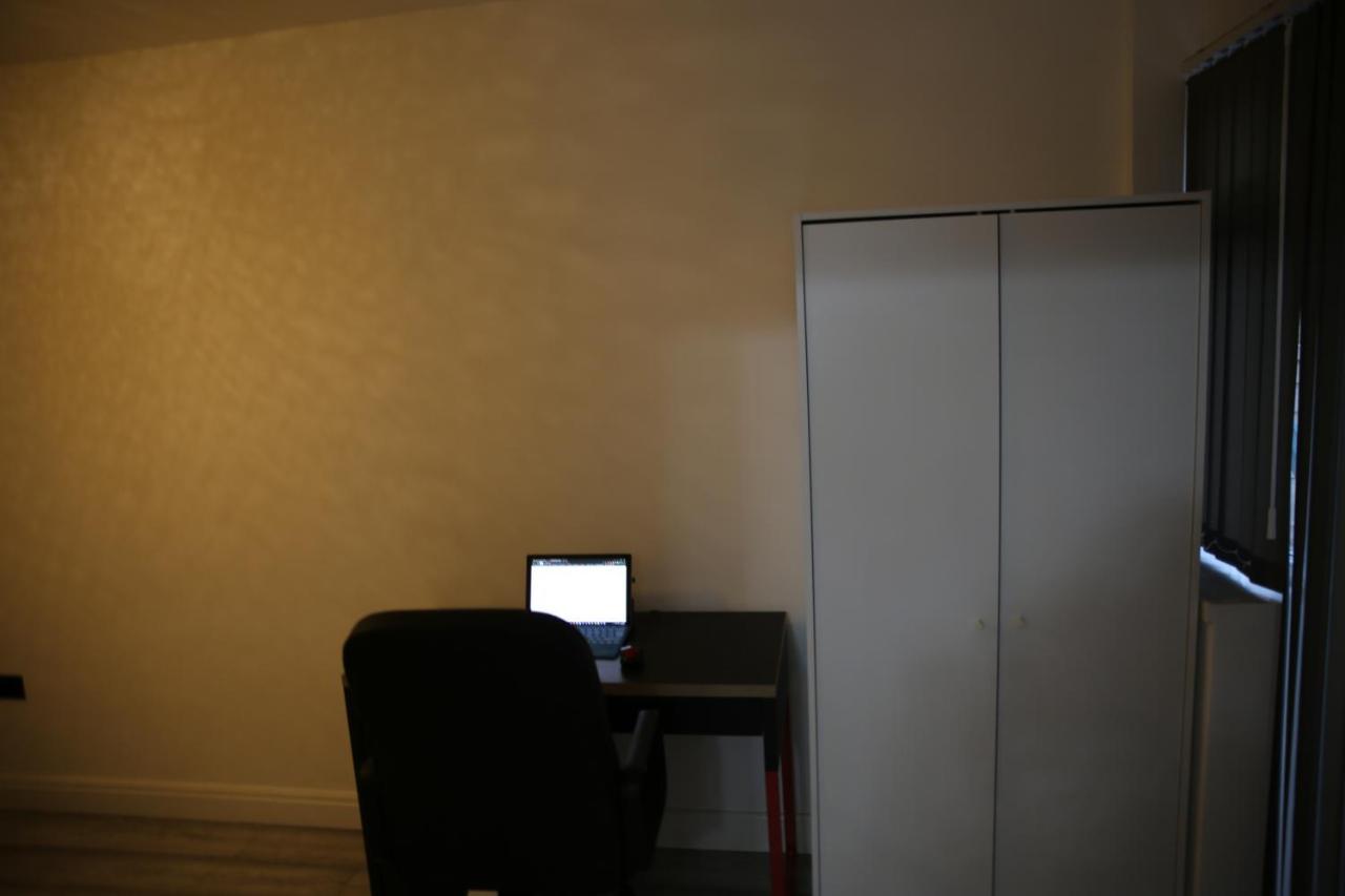 Hotel Rostron House à Manchester Extérieur photo