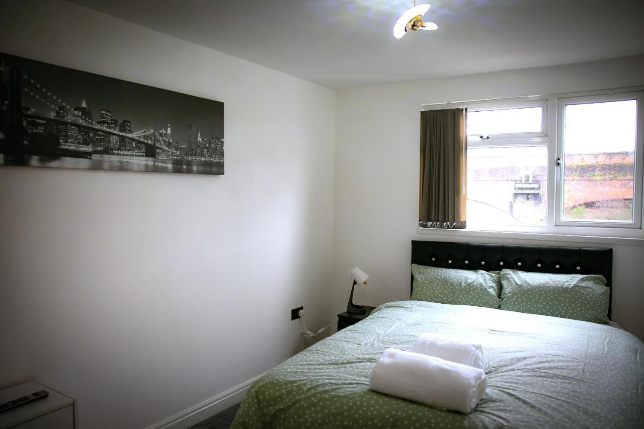 Hotel Rostron House à Manchester Extérieur photo